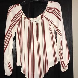 NEVER WORN off the shoulder top